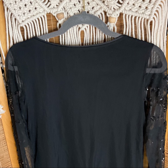 WHBM SEQUINED FLOWER BLOUSE - DNU Size XS Black - Picture 10 of 11